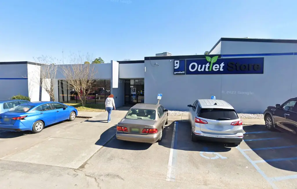 Goodwill bins and goodwill outlet in Birmingham Alabama