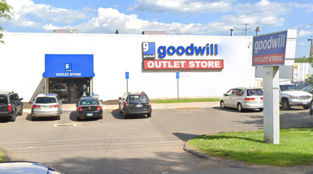 Goodwill Bins Connecticut Store Locations Goodwill Outlets   HamdenCTgoodwilloutlet 1024x569 