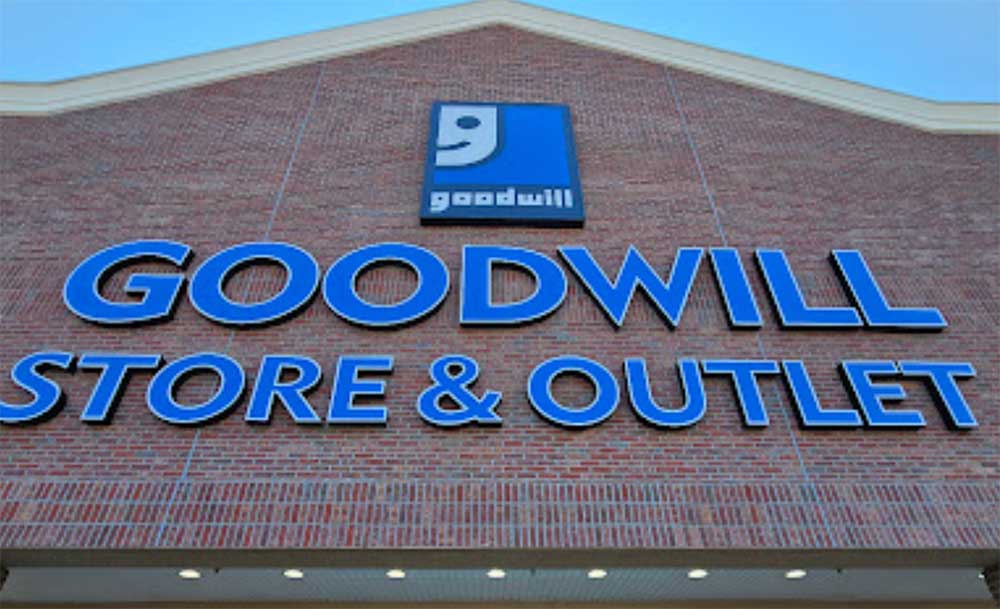 Goodwill bins and goodwill outlets in New Orleans, Louisiana